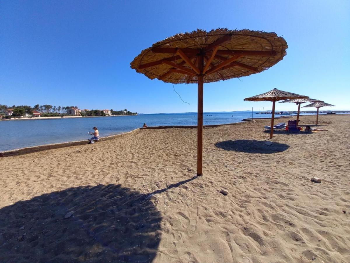 Sand & Relax Privlaka - Mobile Home Gloria Bagian luar foto