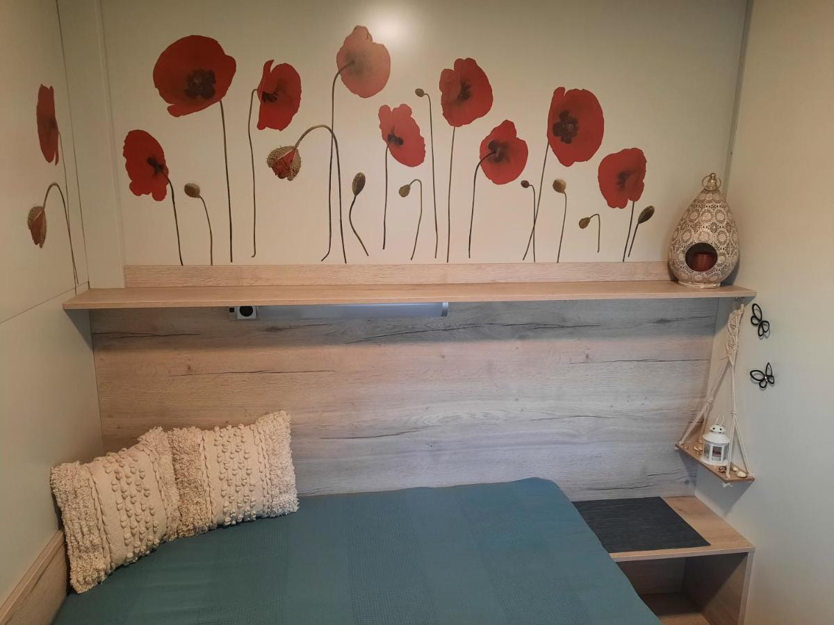 Sand & Relax Privlaka - Mobile Home Gloria Bagian luar foto